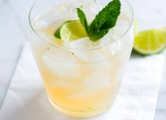 Ouzo-Lemonad drink recept